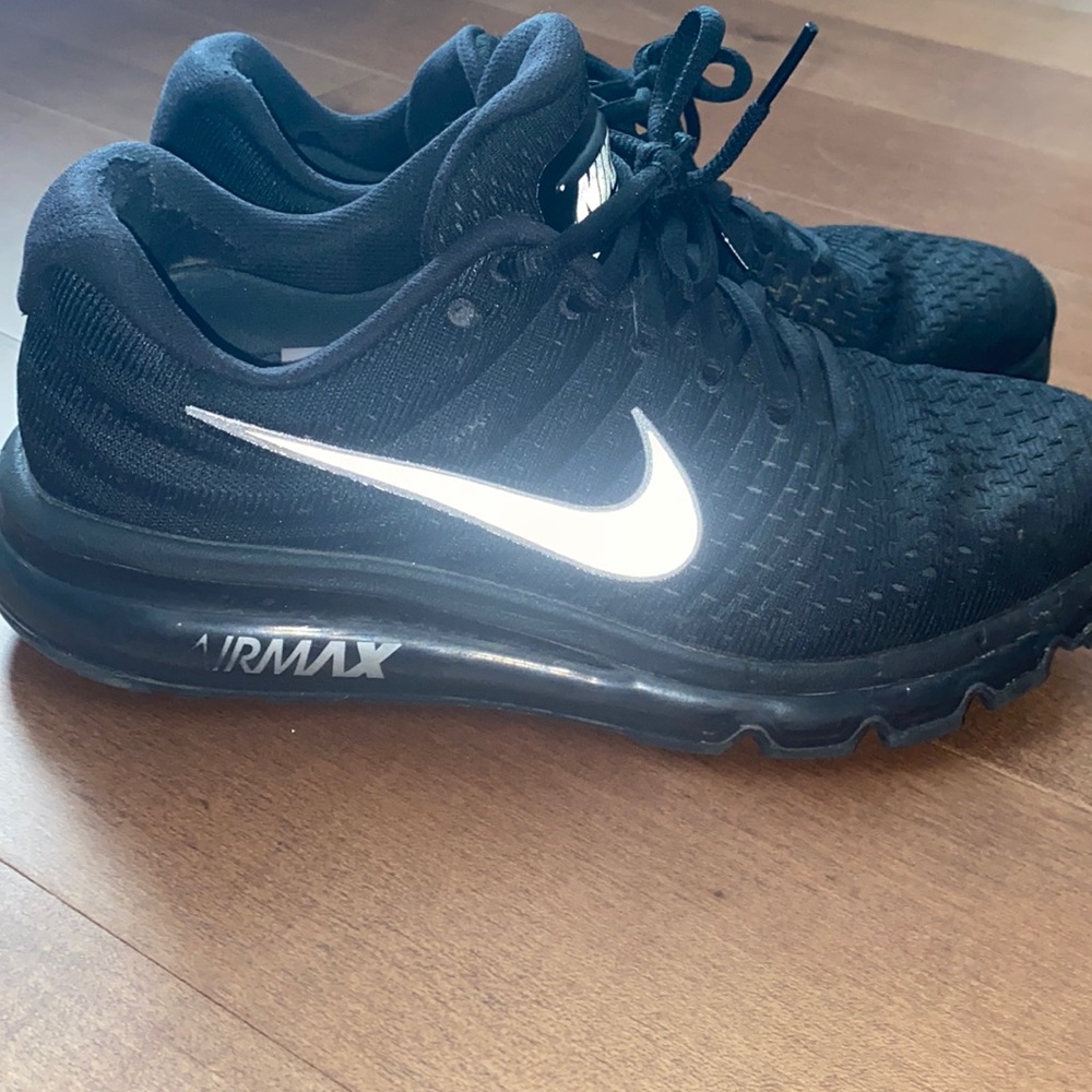 Womens Nike air max 2017 black